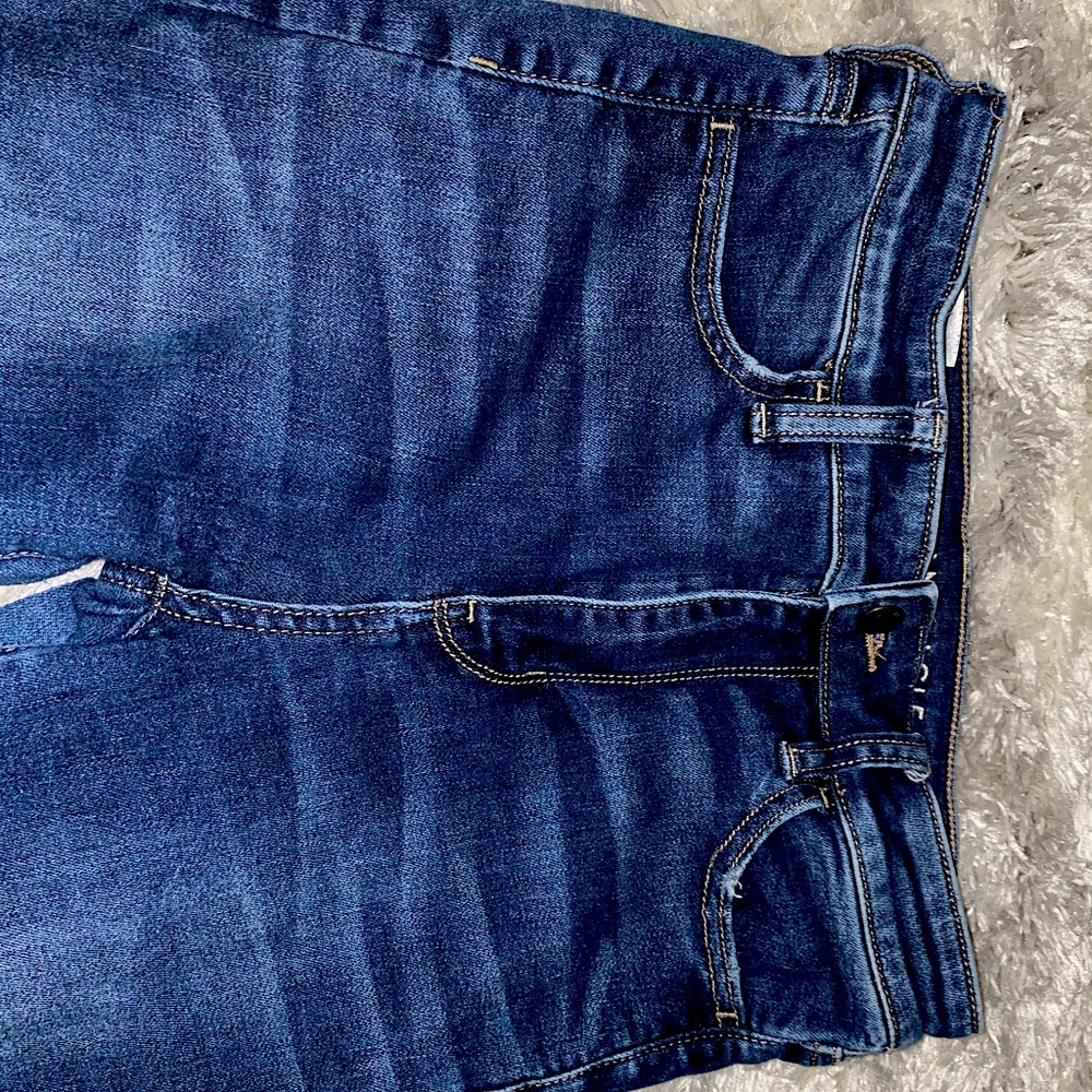 American Eagle ripped jeans